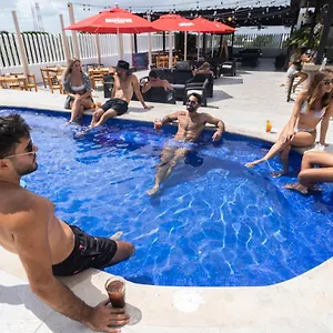 Nomads Party **** Cancún